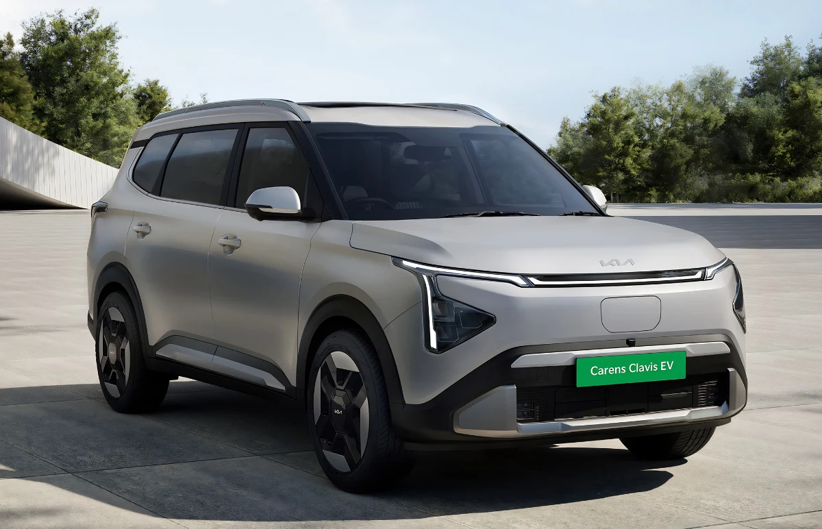 Kia Carens Clavis EV offers in July